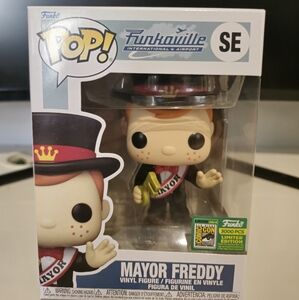 FUNKO POP FUNOVILLE MAYOR FREDDY SDCC 2024 LIMITED EDITION 3000 PCS